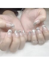 リッシュ トロワ(RICHE trois)/マグネットグラデーション