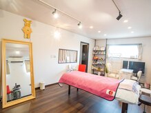 整体、ヘッドスパ、骨盤矯正、小顔矯正、水素、ネイル