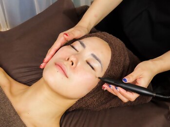 ラヴェンナサロン トウキョウ(Ravenna Salon Tokyo)の写真/ハーブピーリング＋シミケア20分セット◆本気でシミケアをしたい方に！メンズ利用もOK◎是非お試し下さい♪