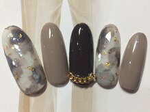 ネイルサロン リリオ(Nail Salon Ririo)/大人白べっ甲ネイル