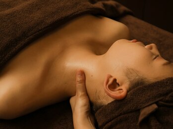 シェノン(Chainon)/慢性的な肩こり・首こりにも◎