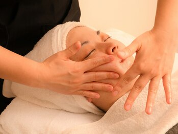 椛(momiji)/小顔リンパフェイシャル