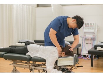 伊勢佐木トータルケア整骨院/施術(首肩コリ)