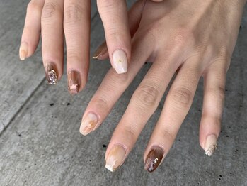 ナンバーネイル 名駅(N° nail)の写真/早く丁寧＆高い再現性で価格にもに自信アリ◎爪に優しいパラジェル使用で繊細アートもお任せあれ♪