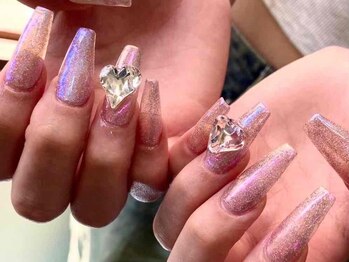 ダブリュー 放出店(W)の写真/【自爪コンプレックス卒業！】長さ出しで魅せる指先美人♪長さ出しが得意なネイルサロン W【ダブリュー】