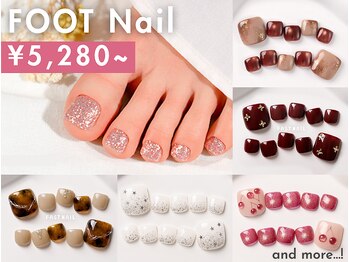 ファストネイル 池袋東口駅前店(FASTNAIL)の写真/足先まで抜かりなく★デザイン豊富なフットネイルが定額5000円台~!最短30分!ハンドと一緒にご予約可能♪