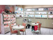 ジュネオガタは選べる・試せる・相談できる化粧品専門店です♪