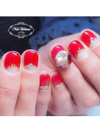 赤の逆フレンチとビジュー盛り