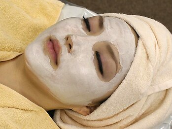 ノーブル/白い泥パック