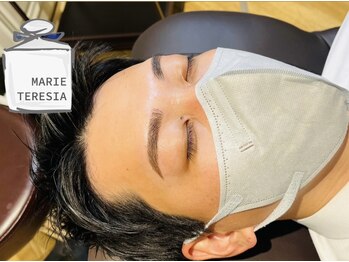 エーべル マリーテレジア 栄(Abel×MARIE TERESIA)/好印象はまず眉毛の整えから。