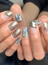 レディグリッター(Lady glitter)/アンティーク風ネイル