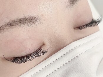 アイ アンド ネイル ロカヒ(Eye & nail LOKAHI)/マツエク