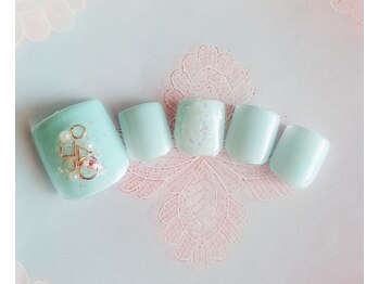 ペティアン エトワール アイラッシュアンドネイル(PETILLANT etoile)/フット5900円コース