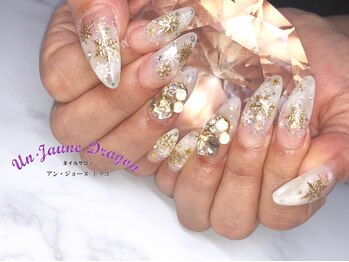 アン ジョーヌドラゴ/【ロングネイル】ホワイトネイル