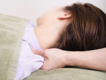 筋膜整体 ヒデ 福岡博多(HIDE)/ガチガチ肩こり改善