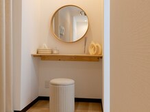 アルム(ALUM)/ドレッサー　メイクお直し◎