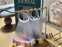 カラー100色以上、全てブランド使用