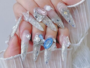 ビジュー×ホログラムネイル