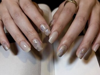 ハイネイルアンドアイ(Hi, nail&eye)の写真/初めてでも、ちゃんとおしゃれ。シンプルデザイン¥6,900～/マグミラー¥4,900/1カラー¥3,900