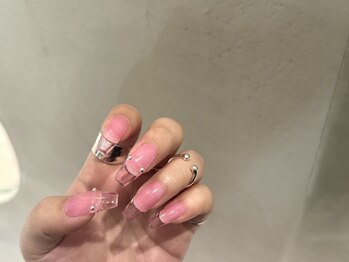 アクト アイラッシュ ネイル 表参道(ACT)の写真/縦長美爪が叶う長さ出しが人気♪美シルエットで細見えする指先に。モード系～大人可愛いまでお任せ下さい!!