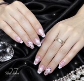 ニーナネイルサロン(27 Nail Salon)