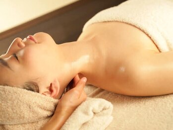 仙楽堂 川崎店の写真/全てのお部屋が広々とした完全個室♪「癒しと美」を提供。アロマリンパ/整体/小顔/ヘッドマッサージ/痩身◎