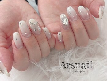 アルスネイル(Ars nail)/白グラデーションネイル