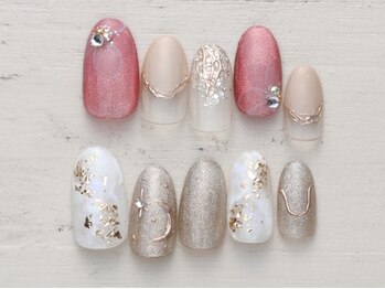ネイルミックス 池袋店(Nail Mix)の写真/【6490円★カスタムコース(60分) 】シンプルだけど、ちょっと自分らしくアレンジしたい方にオススメ♪/池袋