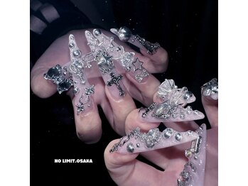 ノーリミットオオサカ(NOLIMIT.OSAKA)の写真/【キレイなカーブ&フォルム&長さを実現】切りすぎたネイルもお任せを♪お好みの長さに調整可能♪