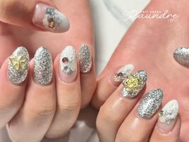 シルバーラメ×/ニュアンス