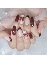 リッシュ トロワ(RICHE trois)/ボルドーガーリー冬ネイル