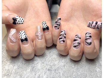 フィー(fee)/バレンタインネイル