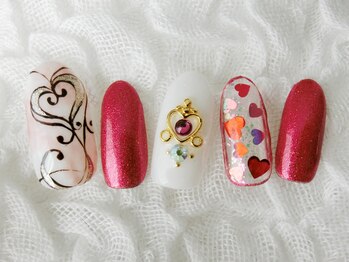 ネイリシャス(NAILICIOUS)/ハートモチーフがキュート！