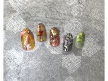 シー(SHE)/8月monthly design B