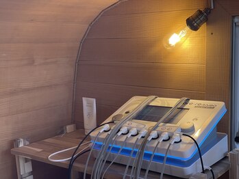 ムスビ(musubi)/EMS[インナーマッスルの筋トレ