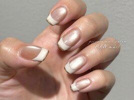 マグネット×フレンチネイル