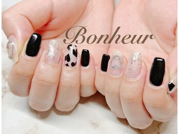 ボヌール(Bonheur)/ハートネイル
