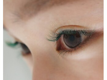 スタジオ レッジーナ/アイシャドウ効果カラーラッシュ