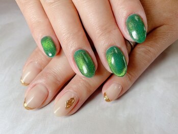 ネイル クアンク(Nail Quank)の写真/素足になる季節に向けて足裏の角質ケアを♪硬く細かい角質も除去し肌質改善も促進します◎