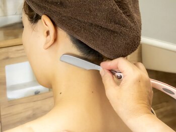 トマリ(TOMARI)/襟足シェービング