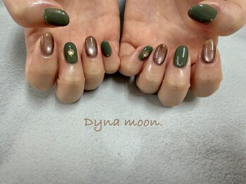 ダイナ ムーン(Dyna moon.)/カーキーとマグネットネイル