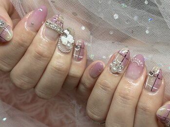 ワンハンドレッドプラス(100+)/チェックネイル