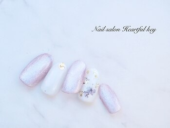 ネイルサロン ハートフルキー(Heartful key)/押し花×マグネット¥8000