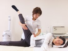 更年期世代、40代から気になる股関節、骨盤を整えます。