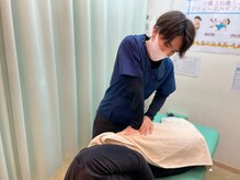 くまのみ整体院 天沼院/骨盤を確認します！