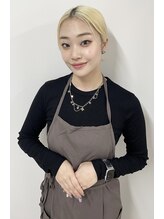 ミニョン 阪急梅田店(Minyon) YUI 