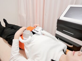 神戸元町かい整骨院の写真/【元町徒歩1分】気になるお腹の脂肪に◎本格痩身マシンで脂肪を燃焼・分解し理想のボディメイクを実現！