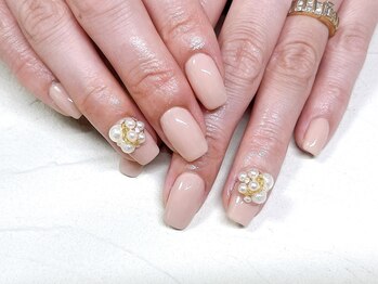 ケーズネイル製作所/パールビジューネイル