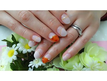 べっ甲柄斜めフレンチネイル