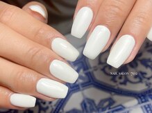 ナナマルニ(702)/流行　ホワイト　ワンカラー